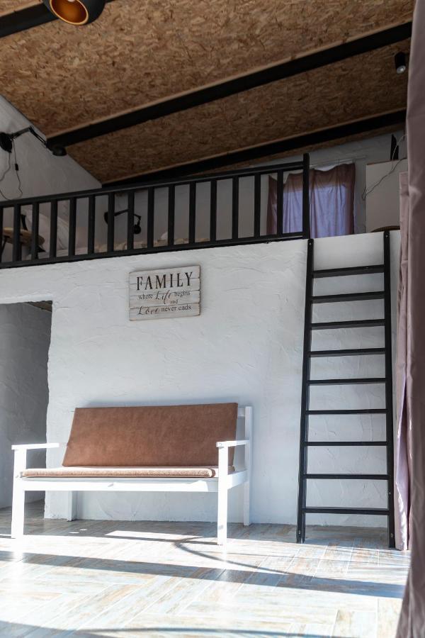 Olive View Loft Dikella