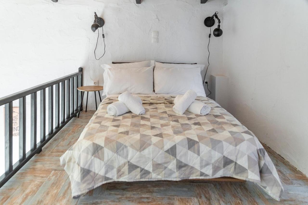 Olive View Loft Holiday home Dikella